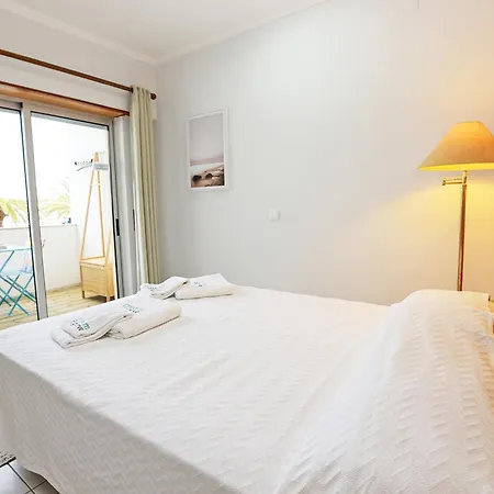 A01 - Marina Mirror Harbour Apartment Lagos