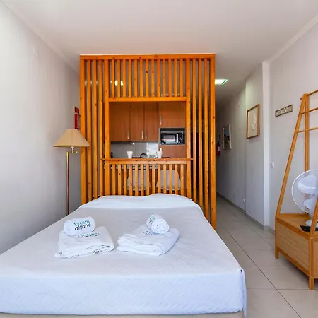 A01 - Marina Mirror Harbour Apartment Lagos