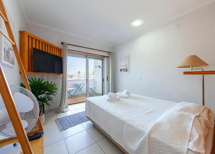 A01 - Marina Mirror Harbour アパート *